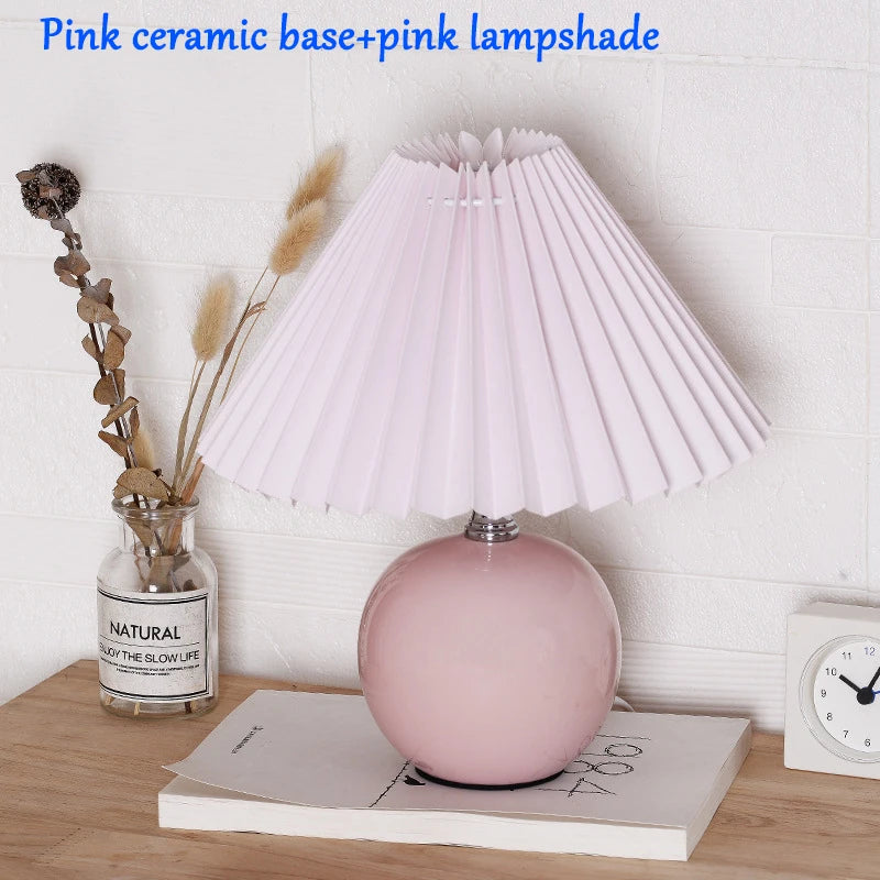 Vintage Pleated Table Lamp – Ceramic Base with LED E27 Tricolor Bulb for Bedroom Decorative Night Lighting