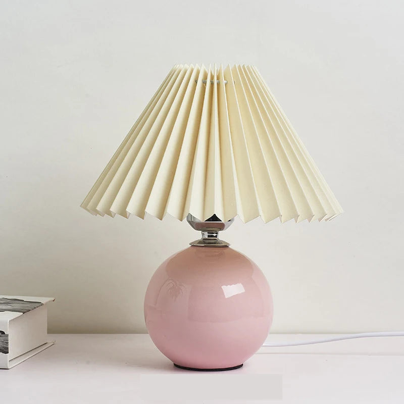 Vintage Pleated Table Lamp – Ceramic Base with LED E27 Tricolor Bulb for Bedroom Decorative Night Lighting
