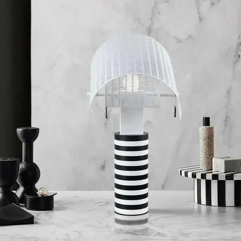 Italian Creative LED Stripe Table Lamp – Black/White Modern Lighting for Children’s Bedrooms, Studies, and Exhibition Spaces