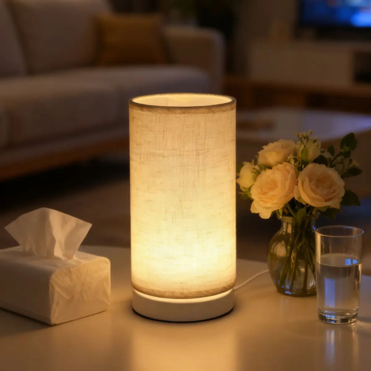 Nordic Retro-Style Table Lamp – Fabric Lampshade USB-Powered Light for Bedroom, Study & Home Décor