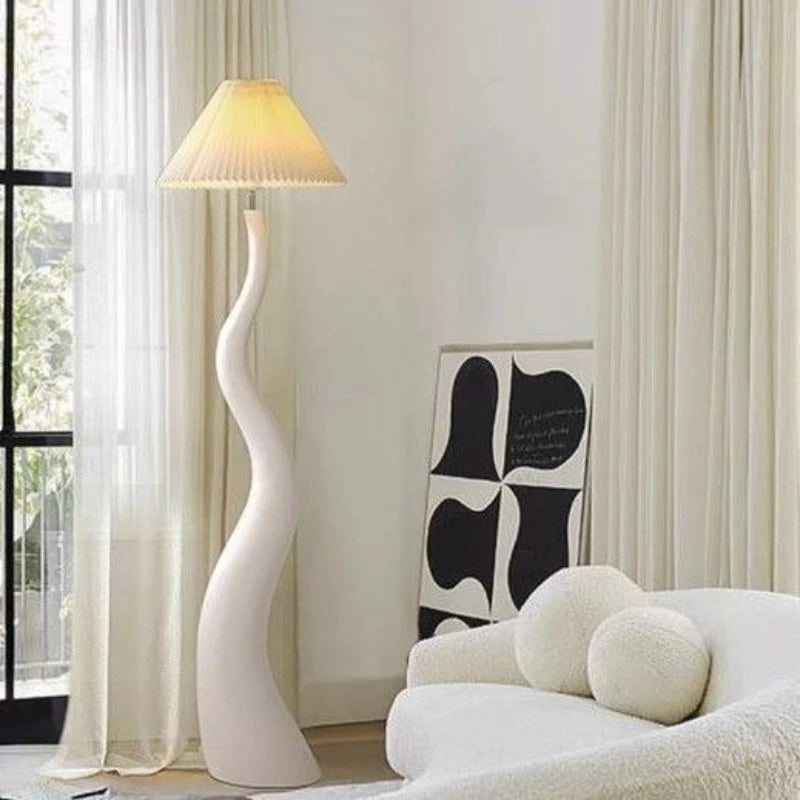 Modern Minimalist Pleated Floor Lamp – Vertical Lighting for Bedrooms, Studies, and Living Spaces