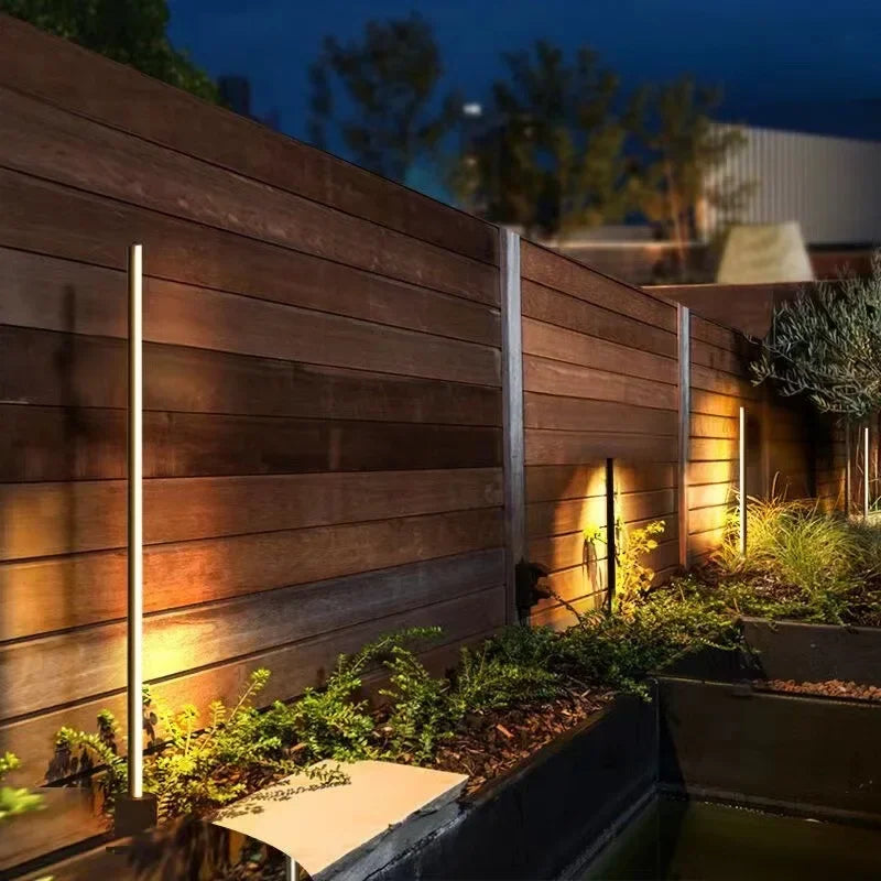Lampes de jardin LED modernes et longues pour pelouse – Étanche IP65, idéales pour les villas, les parcs, les aménagements paysagers et la décoration des allées.