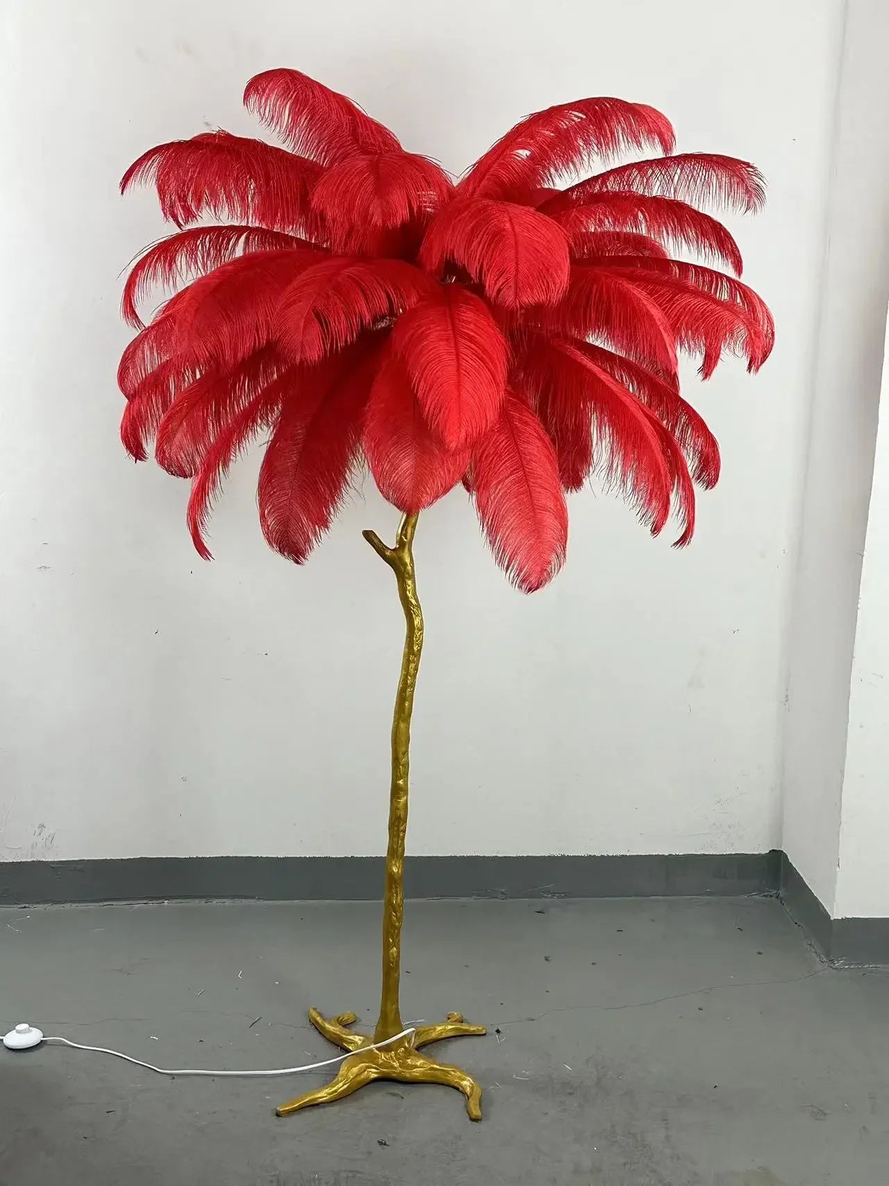 Modern LED Ostrich Feather Floor Lamp – Art Deco Standing Light for Living Room, Hotel, and Lounge Spaces