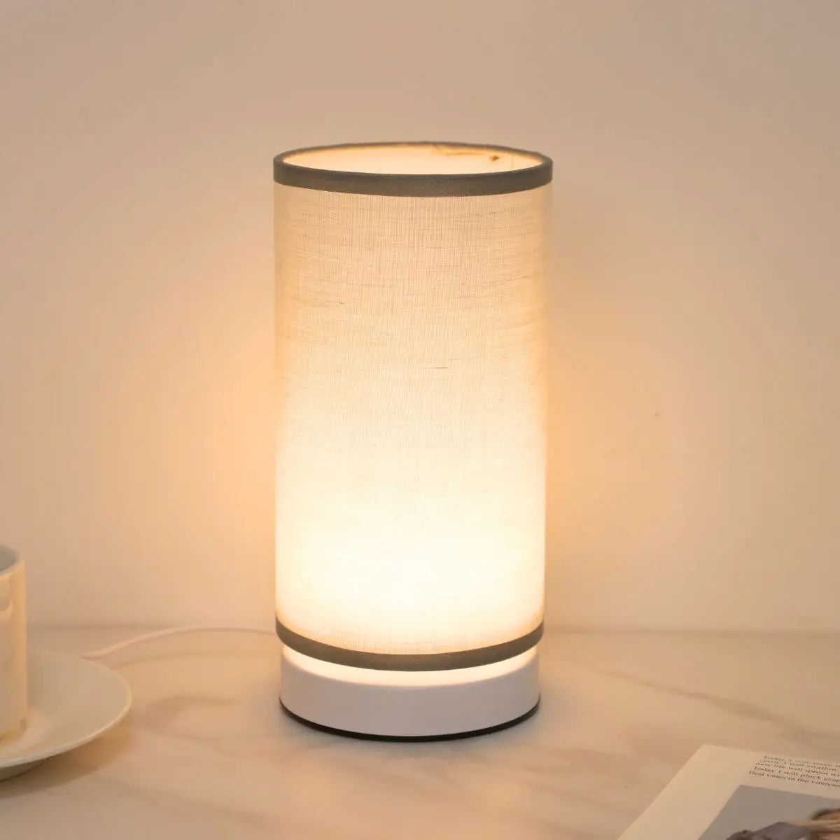 Modern Cylindrical Fabric USB Desk Lamp – Minimalist Bedside and Living Room Decorative Table Light