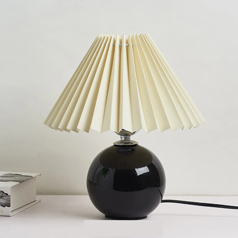 Vintage Pleated Table Lamp – Ceramic Base with LED E27 Tricolor Bulb for Bedroom Decorative Night Lighting