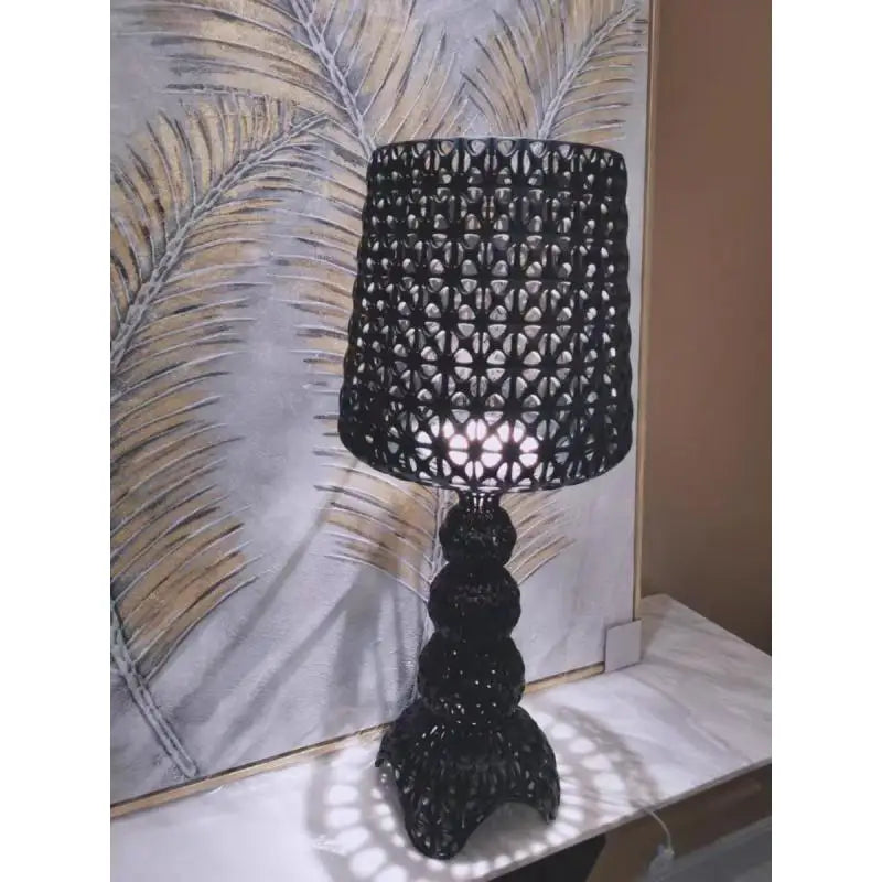 Lampe en verre acrylique de designer italien en forme de verre à vin – Lampadaire d'ambiance moderne pour salles d'exposition, salons et chambres à coucher