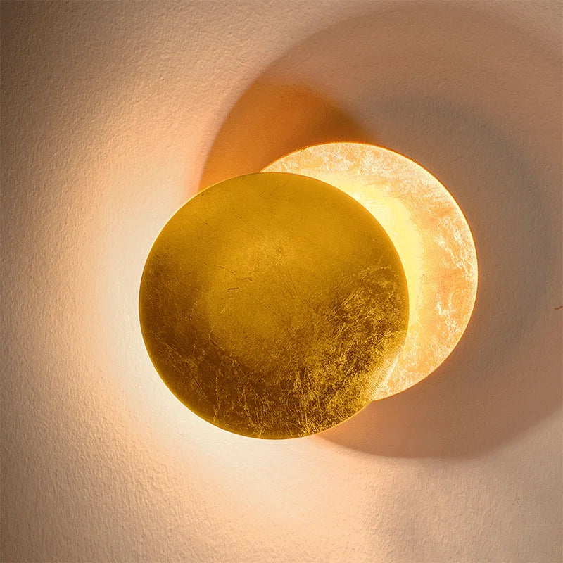 Nordic Solar Eclipse Wall Lamp – Moon-Inspired Metal Sconce for Bedroom, Aisle, and Study Décor