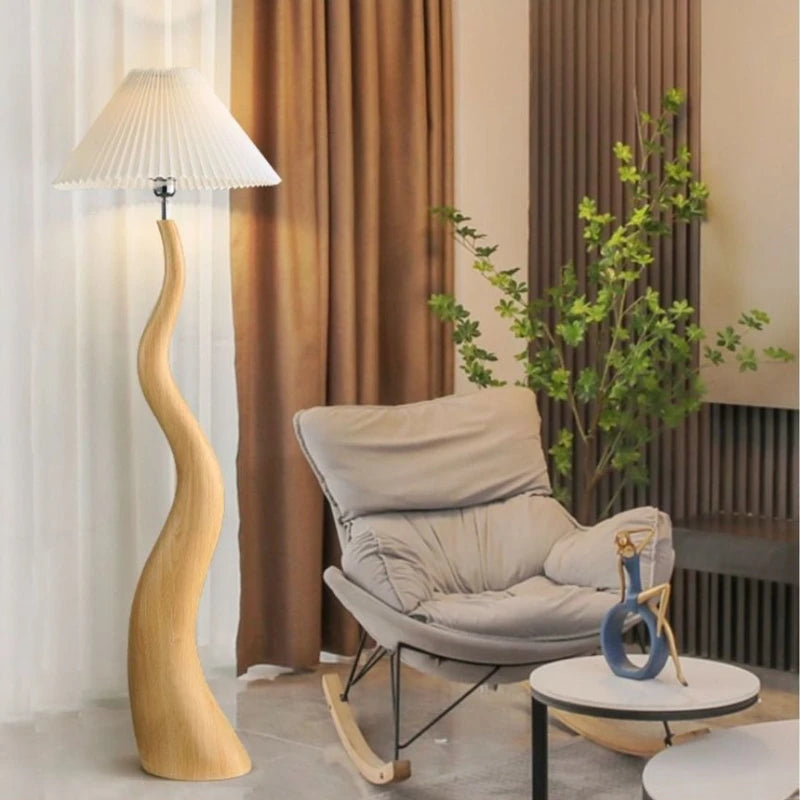 Modern Minimalist Pleated Floor Lamp – Vertical Lighting for Bedrooms, Studies, and Living Spaces
