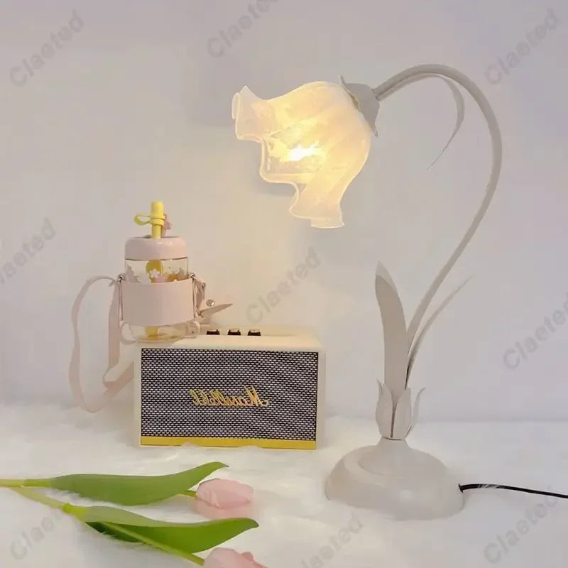 Lampe de bureau rétro française romantique à fleurs – Lampe de chevet champêtre style crème pour une chambre vintage
