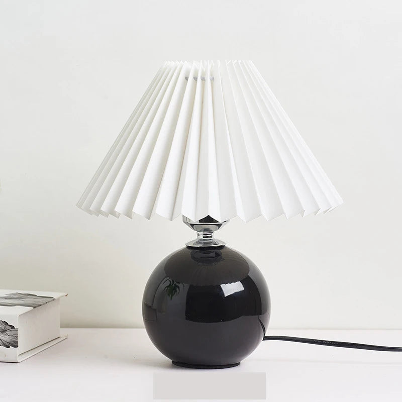 Vintage Pleated Table Lamp – Ceramic Base with LED E27 Tricolor Bulb for Bedroom Decorative Night Lighting