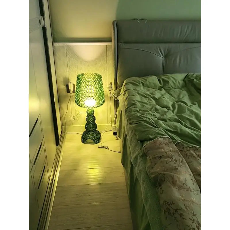 Italian Designer Acrylic Glass Wine Glass Lamp – Modern Ambient Floor Light for Exhibition Halls, Living Rooms, and Bedrooms