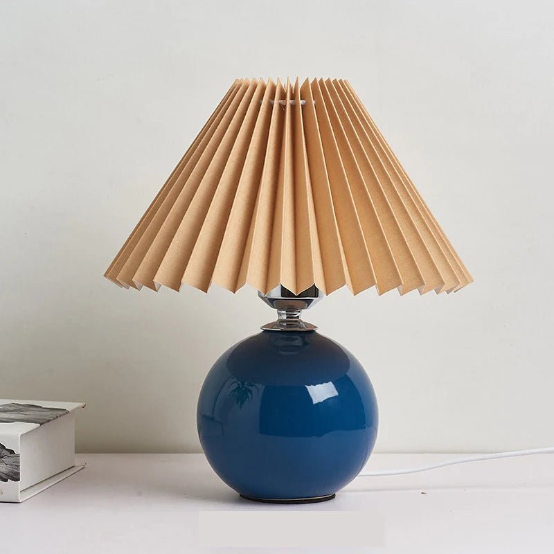 Vintage Pleated Table Lamp – Ceramic Base with LED E27 Tricolor Bulb for Bedroom Decorative Night Lighting