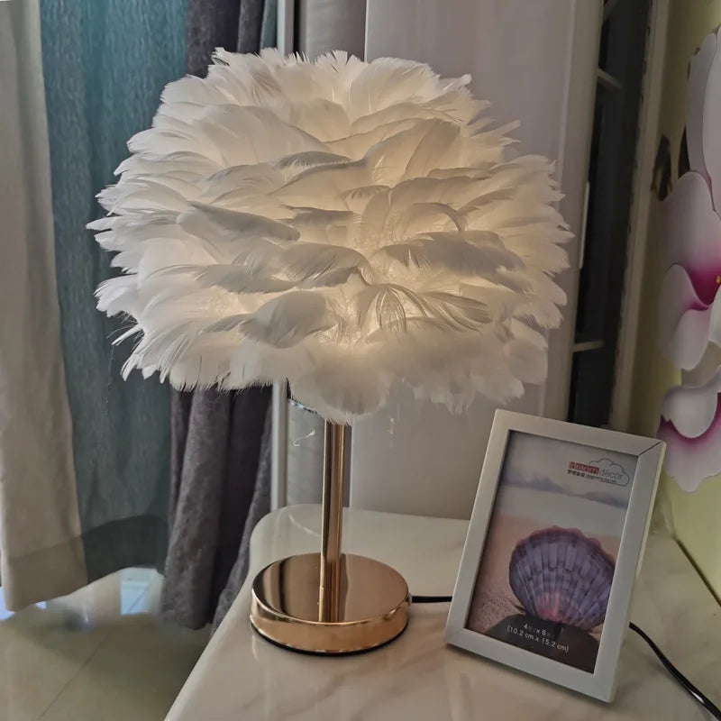 Modern Feather Table Lamp – Romantic Decorative Bedside & Living Room Light